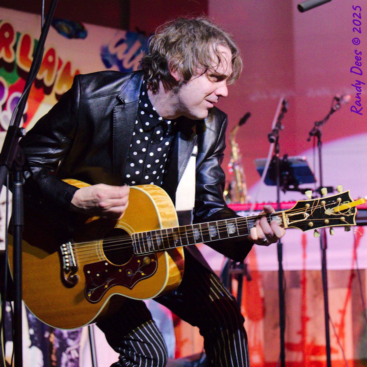 The Traveling Wilburys & Beyond