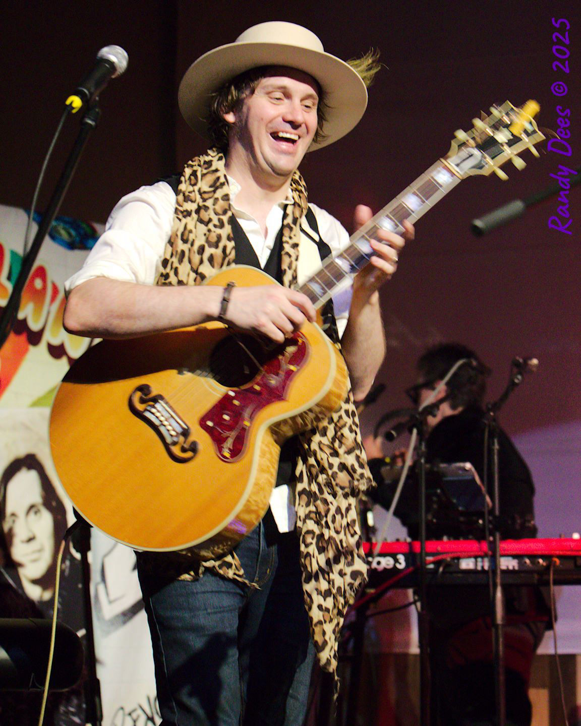 The Traveling Wilburys & Beyond